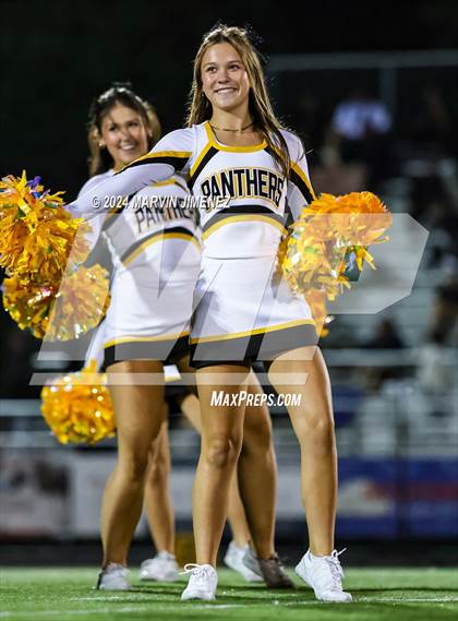 Thumbnail 1 in Millikan @ Newbury Park photogallery.