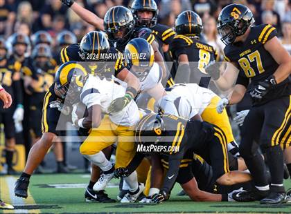 Thumbnail 1 in Millikan @ Newbury Park photogallery.