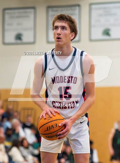 Thumbnail 3 in Modesto Christian vs. St. Joseph (MLK Classic) photogallery.