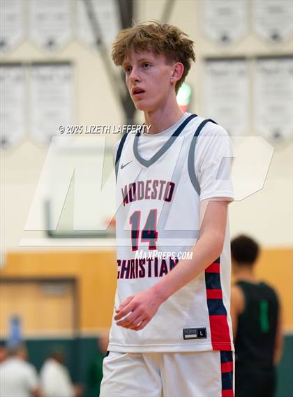 Thumbnail 1 in Modesto Christian vs. St. Joseph (MLK Classic) photogallery.