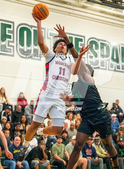 Thumbnail 3 in Modesto Christian vs. St. Joseph (MLK Classic) photogallery.