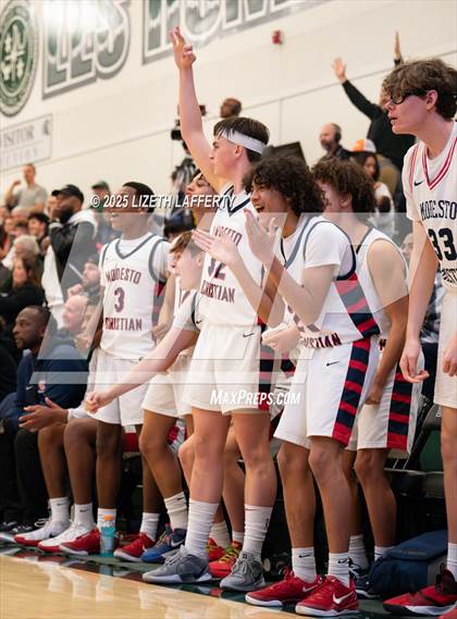 Thumbnail 3 in Modesto Christian vs. St. Joseph (MLK Classic) photogallery.