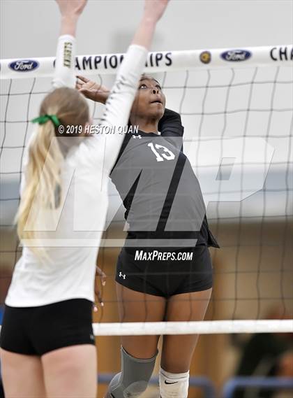 Thumbnail 1 in Ontario Christian vs. Paloma Valley (CIF-SS D3 Final) photogallery.
