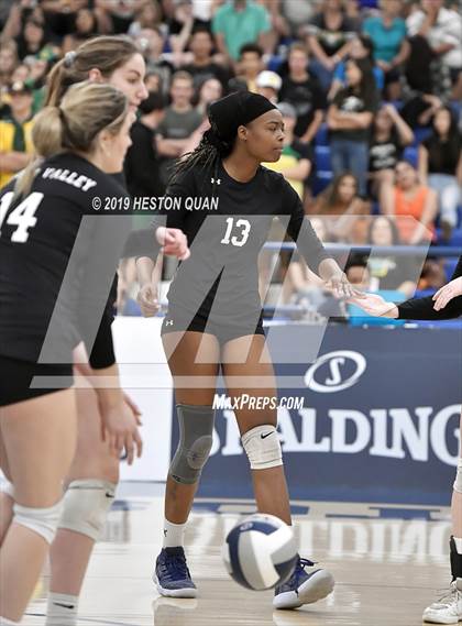 Thumbnail 1 in Ontario Christian vs. Paloma Valley (CIF-SS D3 Final) photogallery.