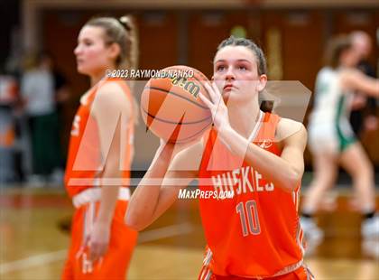 Thumbnail 1 in Hamilton Heights vs. Yorktown (IHSAA Class 3A Sectional Championship) photogallery.
