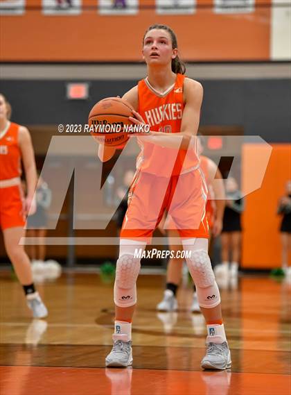 Thumbnail 2 in Hamilton Heights vs. Yorktown (IHSAA Class 3A Sectional Championship) photogallery.