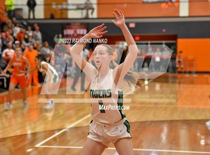 Thumbnail 2 in Hamilton Heights vs. Yorktown (IHSAA Class 3A Sectional Championship) photogallery.