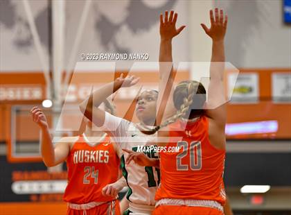 Thumbnail 2 in Hamilton Heights vs. Yorktown (IHSAA Class 3A Sectional Championship) photogallery.