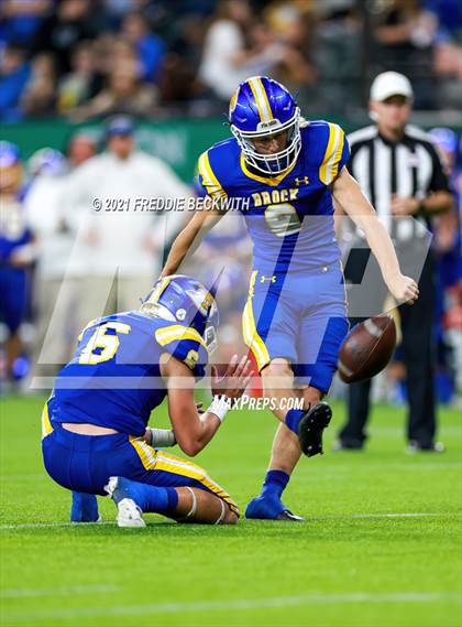 Thumbnail 2 in Whitesboro vs. Brock (UIL 3A D1 Quarterfinal) photogallery.