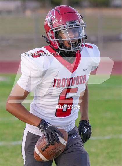 Thumbnail 1 in Ironwood @ Kellis photogallery.