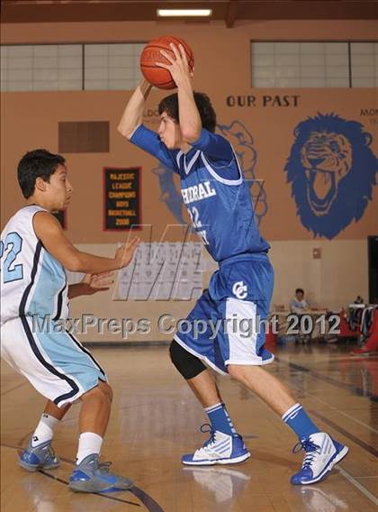 Thumbnail 3 in Valley vs. Cathedral City (MaxPreps Holiday Classic) photogallery.