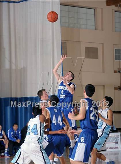 Thumbnail 2 in Valley vs. Cathedral City (MaxPreps Holiday Classic) photogallery.