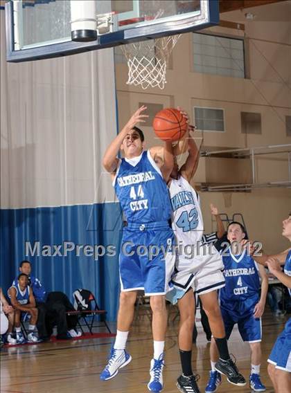 Thumbnail 1 in Valley vs. Cathedral City (MaxPreps Holiday Classic) photogallery.