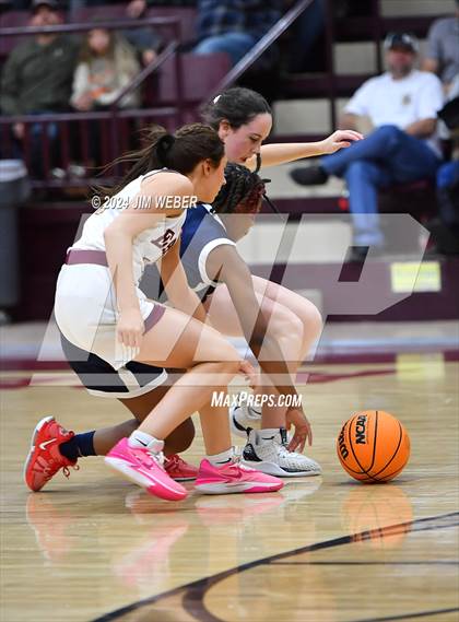 Thumbnail 1 in Nathan Hale vs Warner (Cherokee Classic) photogallery.