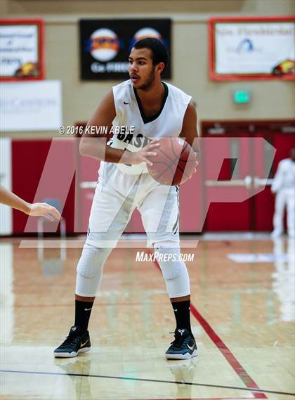 Thumbnail 1 in Basha vs Lake Oswego (Hoophall West Invitational) photogallery.