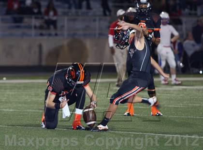 Thumbnail 1 in Gilmer vs. Henderson (UIL 3A Division 2 Quarterfinal Playoff) photogallery.