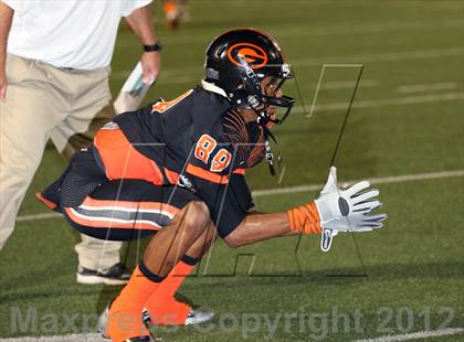 Thumbnail 1 in Gilmer vs. Henderson (UIL 3A Division 2 Quarterfinal Playoff) photogallery.