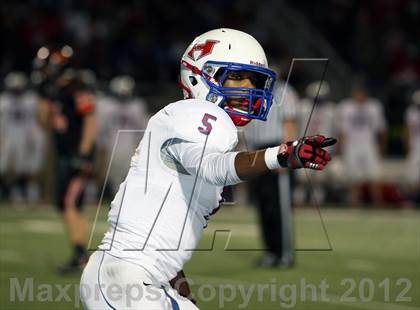 Thumbnail 2 in Gilmer vs. Henderson (UIL 3A Division 2 Quarterfinal Playoff) photogallery.