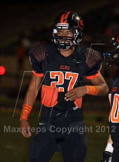 Thumbnail 1 in Gilmer vs. Henderson (UIL 3A Division 2 Quarterfinal Playoff) photogallery.