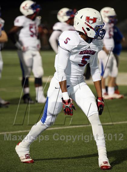 Thumbnail 3 in Gilmer vs. Henderson (UIL 3A Division 2 Quarterfinal Playoff) photogallery.