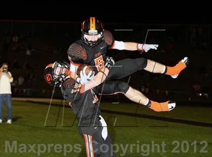 Thumbnail 1 in Gilmer vs. Henderson (UIL 3A Division 2 Quarterfinal Playoff) photogallery.