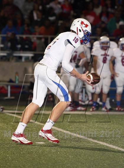 Thumbnail 3 in Gilmer vs. Henderson (UIL 3A Division 2 Quarterfinal Playoff) photogallery.