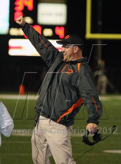 Thumbnail 2 in Gilmer vs. Henderson (UIL 3A Division 2 Quarterfinal Playoff) photogallery.