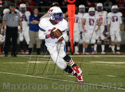 Thumbnail 1 in Gilmer vs. Henderson (UIL 3A Division 2 Quarterfinal Playoff) photogallery.