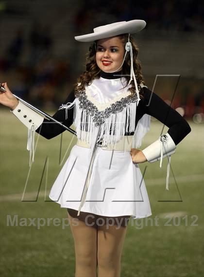 Thumbnail 3 in Gilmer vs. Henderson (UIL 3A Division 2 Quarterfinal Playoff) photogallery.