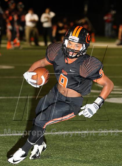 Thumbnail 3 in Gilmer vs. Henderson (UIL 3A Division 2 Quarterfinal Playoff) photogallery.