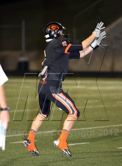 Thumbnail 3 in Gilmer vs. Henderson (UIL 3A Division 2 Quarterfinal Playoff) photogallery.