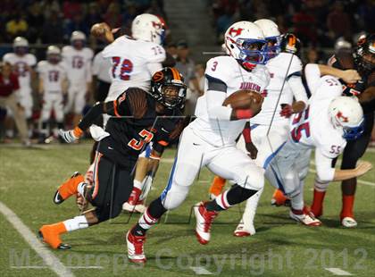 Thumbnail 1 in Gilmer vs. Henderson (UIL 3A Division 2 Quarterfinal Playoff) photogallery.
