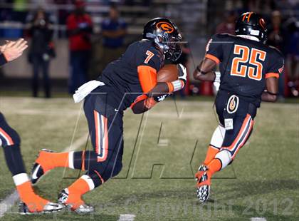 Thumbnail 2 in Gilmer vs. Henderson (UIL 3A Division 2 Quarterfinal Playoff) photogallery.