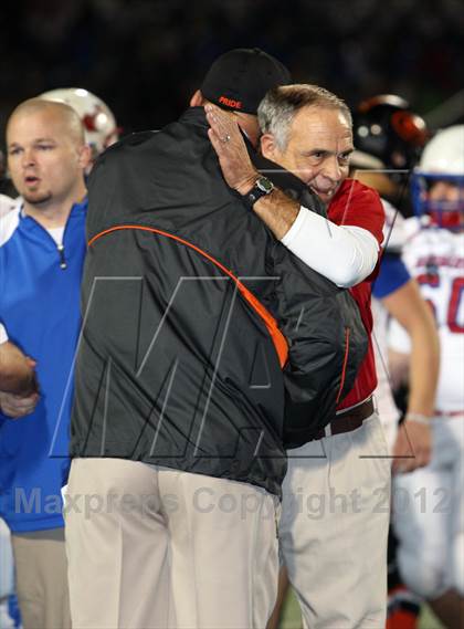 Thumbnail 3 in Gilmer vs. Henderson (UIL 3A Division 2 Quarterfinal Playoff) photogallery.
