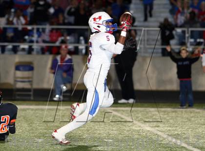 Thumbnail 1 in Gilmer vs. Henderson (UIL 3A Division 2 Quarterfinal Playoff) photogallery.