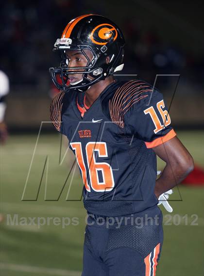 Thumbnail 2 in Gilmer vs. Henderson (UIL 3A Division 2 Quarterfinal Playoff) photogallery.
