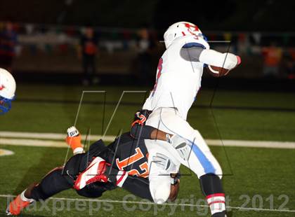 Thumbnail 1 in Gilmer vs. Henderson (UIL 3A Division 2 Quarterfinal Playoff) photogallery.
