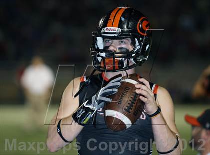 Thumbnail 1 in Gilmer vs. Henderson (UIL 3A Division 2 Quarterfinal Playoff) photogallery.