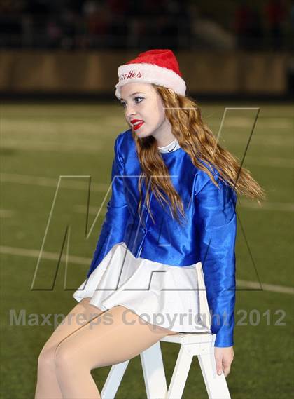Thumbnail 3 in Gilmer vs. Henderson (UIL 3A Division 2 Quarterfinal Playoff) photogallery.