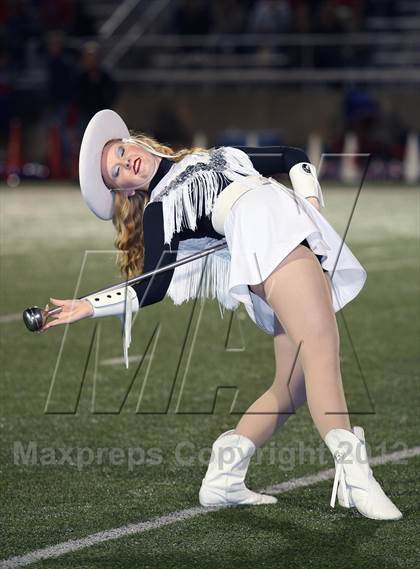 Thumbnail 3 in Gilmer vs. Henderson (UIL 3A Division 2 Quarterfinal Playoff) photogallery.