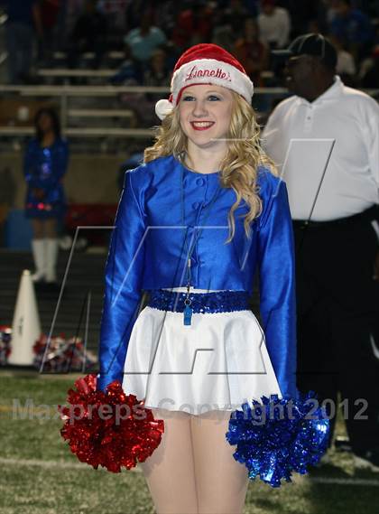 Thumbnail 1 in Gilmer vs. Henderson (UIL 3A Division 2 Quarterfinal Playoff) photogallery.