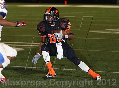 Thumbnail 2 in Gilmer vs. Henderson (UIL 3A Division 2 Quarterfinal Playoff) photogallery.
