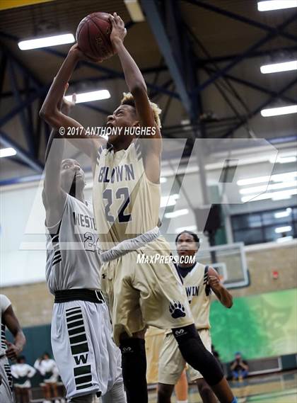 Thumbnail 2 in Westbury vs Baldwin (Section 8 Class AA Semifinal Playoff) photogallery.