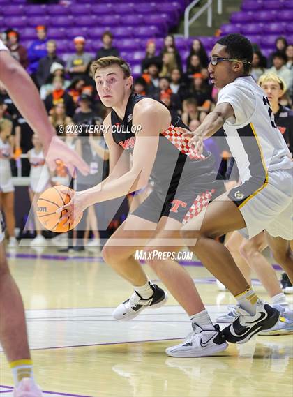 Thumbnail 2 in Timpview vs. Cottonwood (UHSAA 5A Quarterfinal) photogallery.