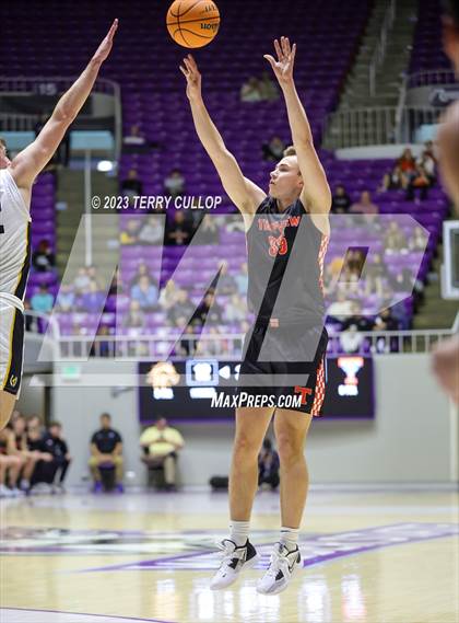 Thumbnail 3 in Timpview vs. Cottonwood (UHSAA 5A Quarterfinal) photogallery.
