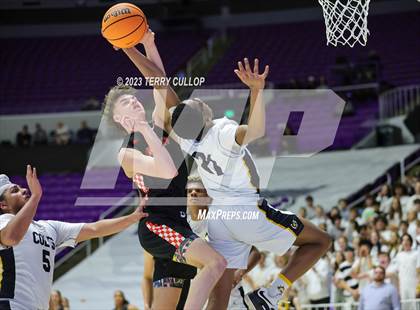 Thumbnail 2 in Timpview vs. Cottonwood (UHSAA 5A Quarterfinal) photogallery.