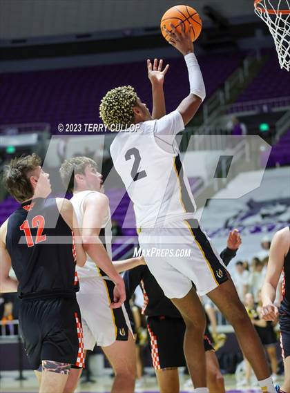 Thumbnail 3 in Timpview vs. Cottonwood (UHSAA 5A Quarterfinal) photogallery.