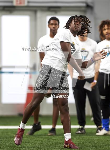 Thumbnail 1 in Jaguars QB Skills Challenge photogallery.