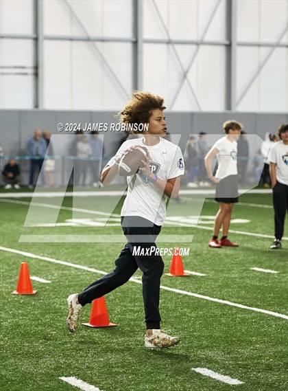 Thumbnail 3 in Jaguars QB Skills Challenge photogallery.