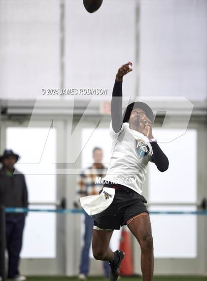Thumbnail 2 in Jaguars QB Skills Challenge photogallery.